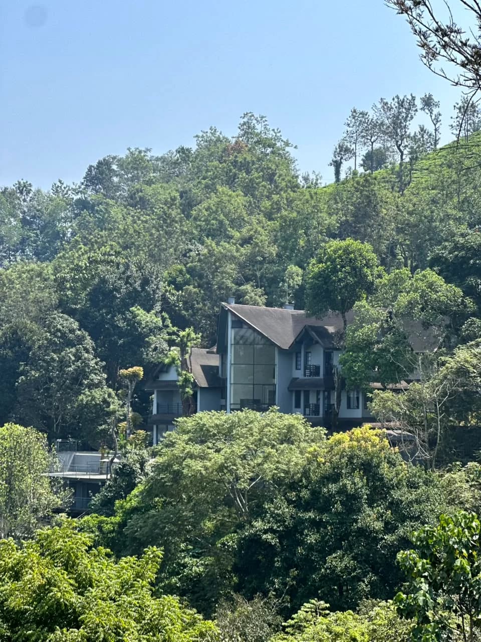 Contemporary architecture at Aaranya